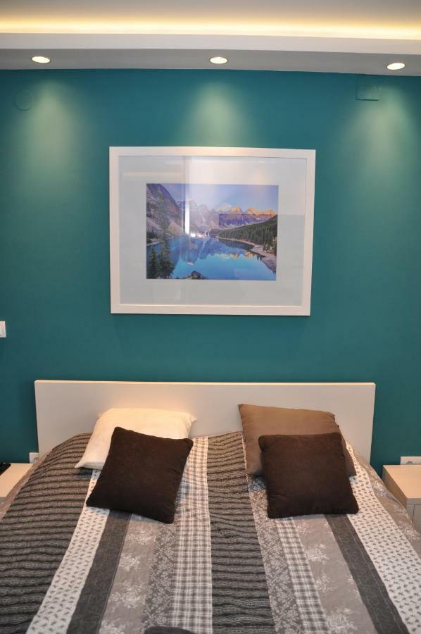Lux Apartman Cacak Exterior photo